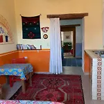 Guanajuato Centro Quiet 3-Story Home With Great Views