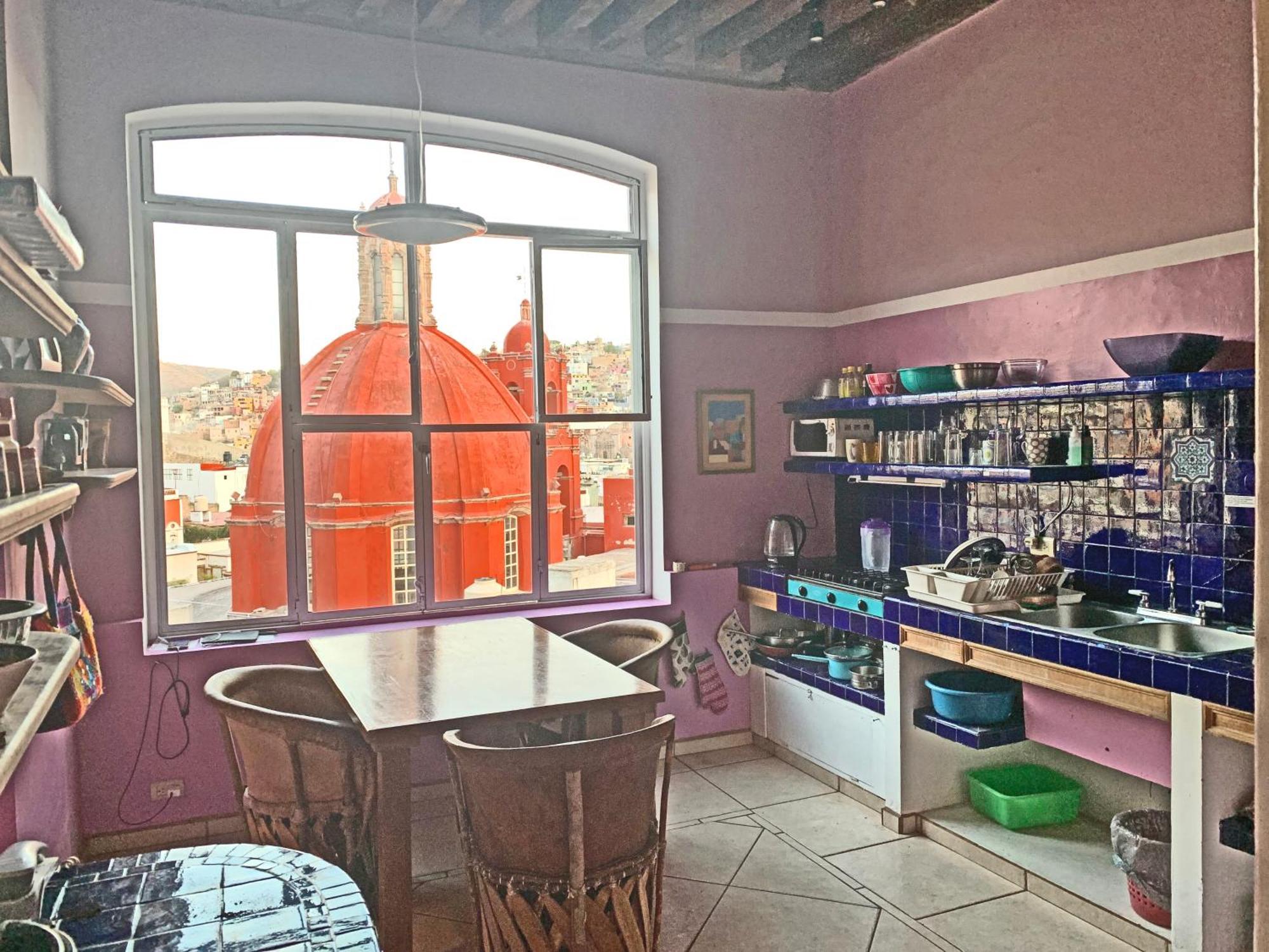 Centro Quiet 3-story With Great Views Сasa de vacaciones *